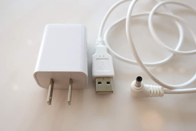 Dreamegg D3 Pro travel power adapter