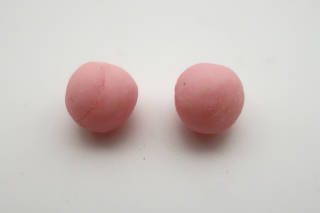 Ohropax-Classic-wax-cotton-earplugs